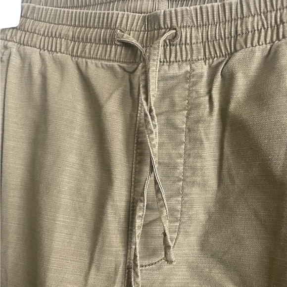 Lands End high rise straight leg army green cargo jogger pants size 12 - Picture 3 of 10